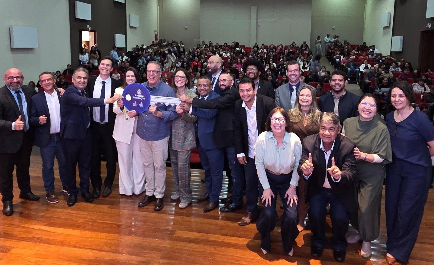 Vereadores prestigiam designação das moradias do Residencial Edith Elfrida Winckler Antunes em Ponta Porã